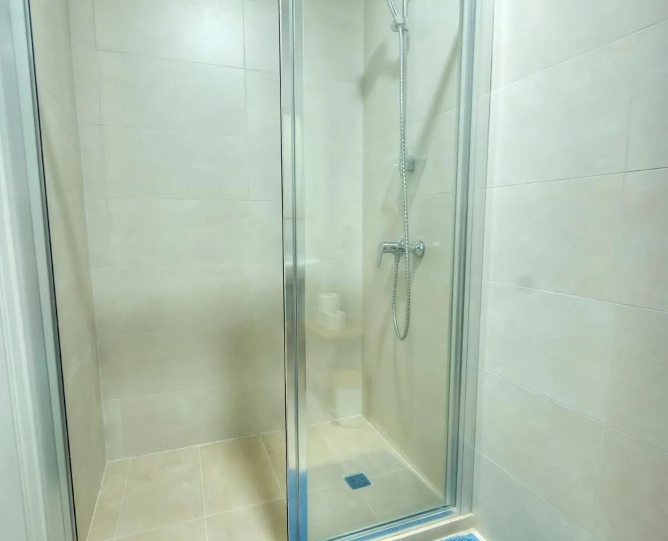Stylish & Large 2 Bedroom With Internal Yard Dcut1-1 Sliema Apartment